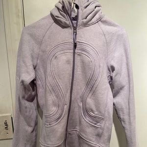Lululemon sweatshirt